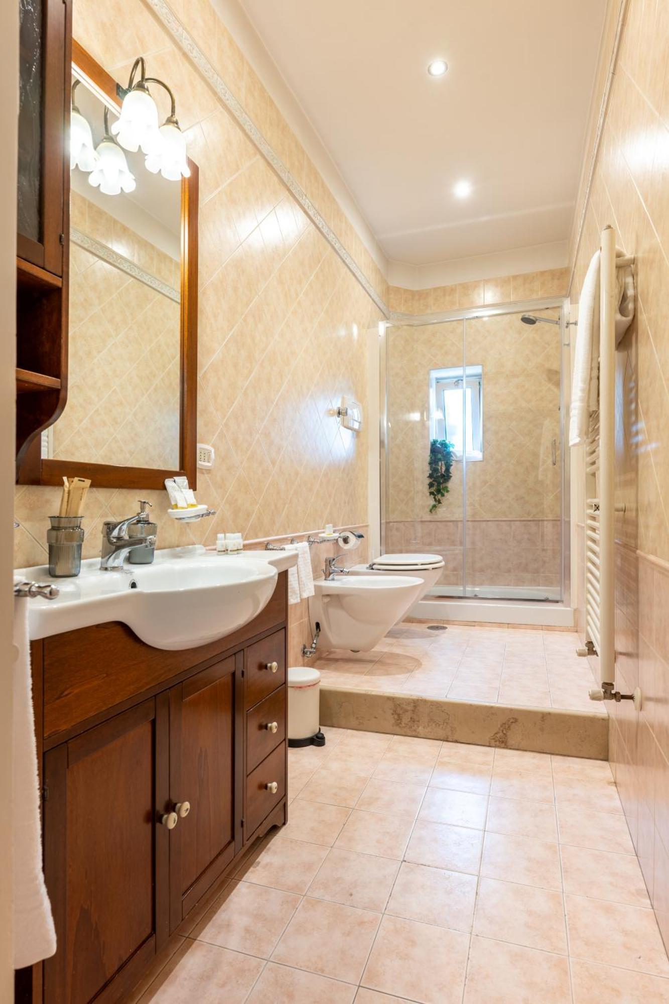 100Mq Maison Paradise - Central & Elegant Apt Bari Extérieur photo