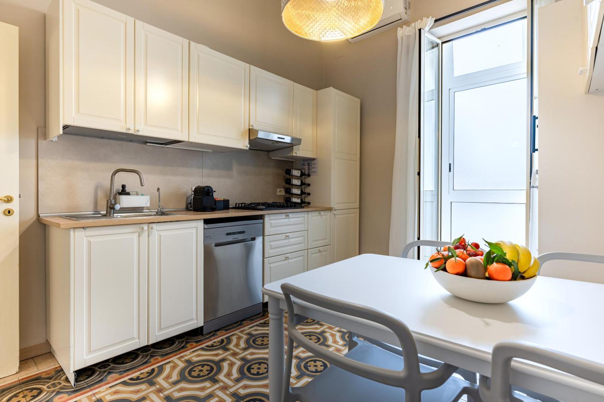 100Mq Maison Paradise - Central & Elegant Apt Bari Extérieur photo